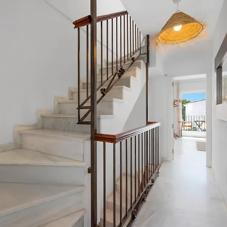 Chic 3br Townhouse On The With Pool And Garage Apartament *