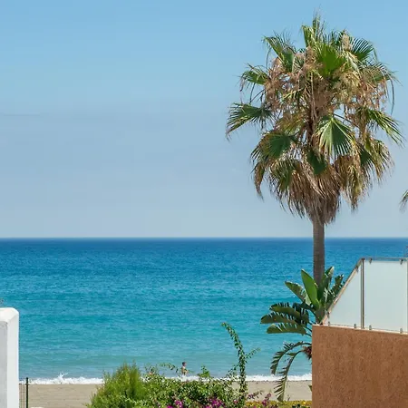 Chic 3br Townhouse On The With Pool And Garage Apartament *
