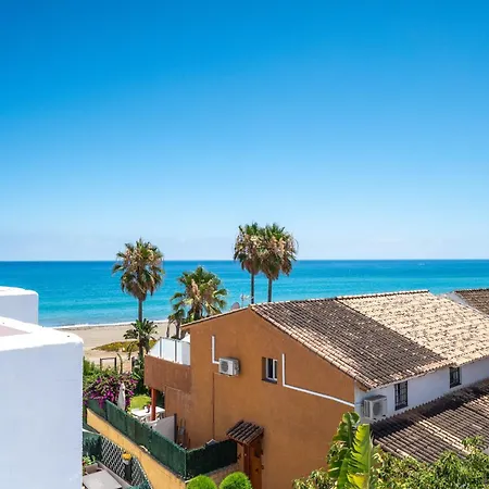 Chic 3br Townhouse On The With Pool And Garage Apartament *