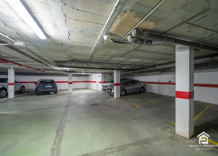 Chic 3br Townhouse On The With Pool And Garage *