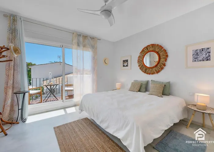 Chic 3br Townhouse On The With Pool And Garage Apartamento *