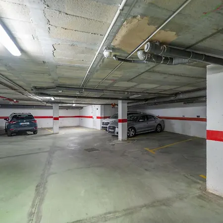 Chic 3br Townhouse On The With Pool And Garage *