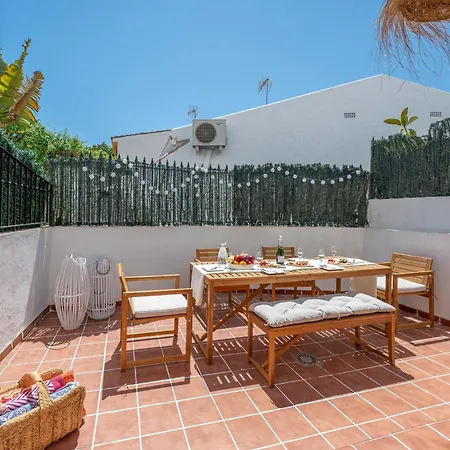 Chic 3br Townhouse On The With Pool And Garage *