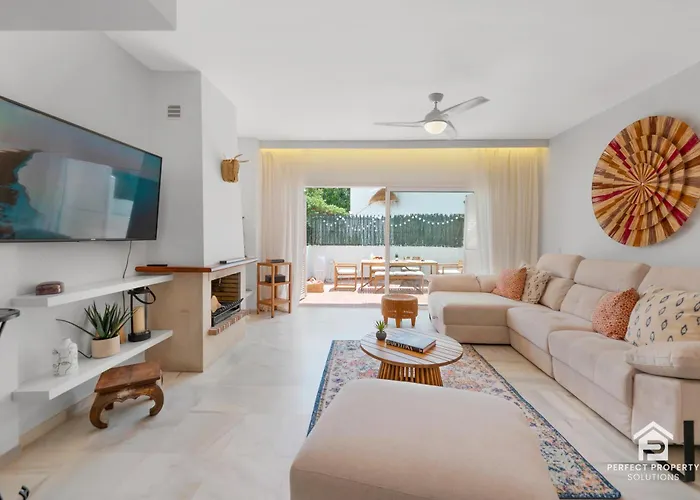 شقة Chic 3br Townhouse On The With Pool And Garage *