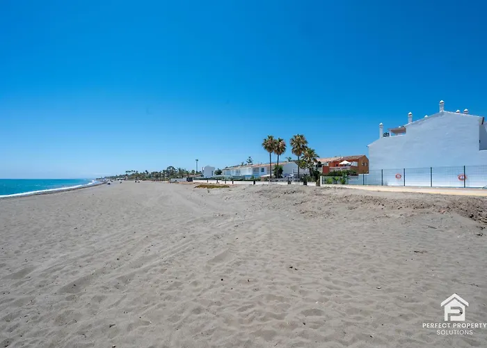 شقة Chic 3br Townhouse On The With Pool And Garage *